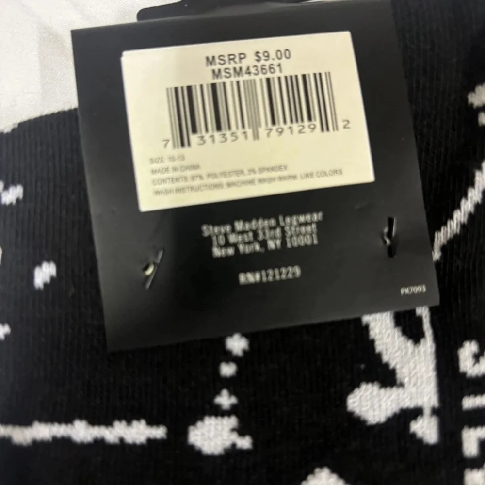 Steve Madden Black White Paint Splatter Pattern Crew Socks Size 6-12.5-Set 2 NEW